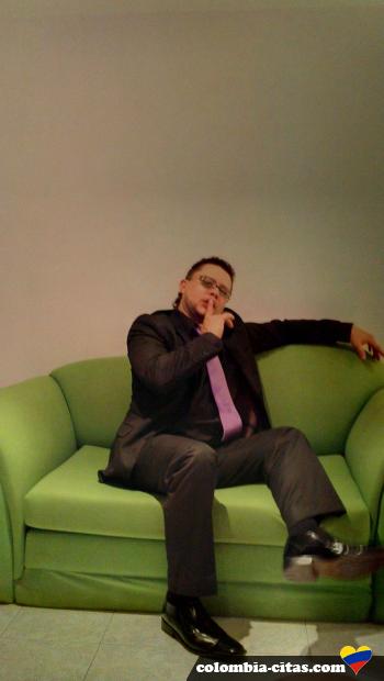 lucca - date a Colombian, 100% free lucca