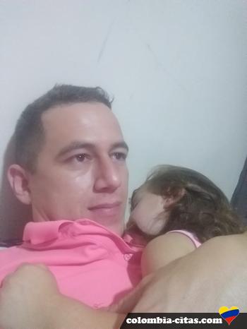 andres1012 - date a Colombian, 100% free andres1012