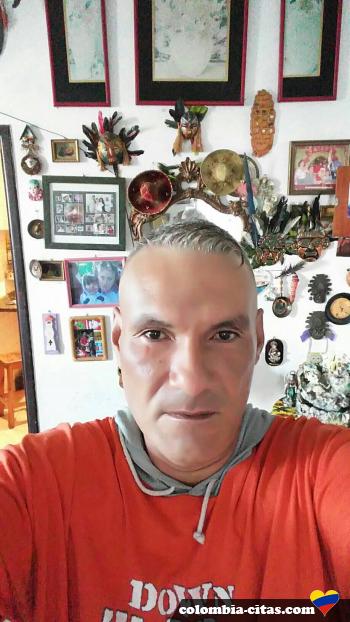 luiscarl40 - date a Colombian, 100% free luiscarl40