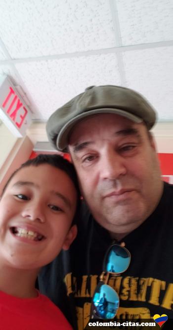 randy555 - date a Colombian, 100% free randy555