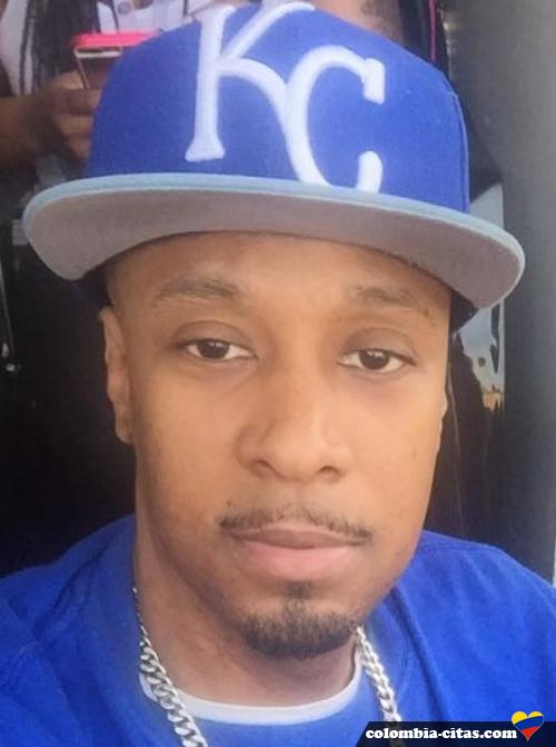 ronald - date a Colombian, 100% free ronald