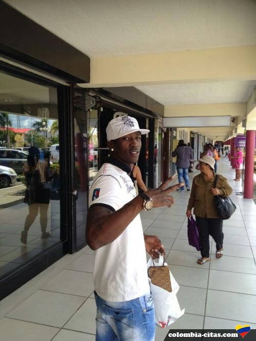 luciano - date a Colombian, 100% free luciano