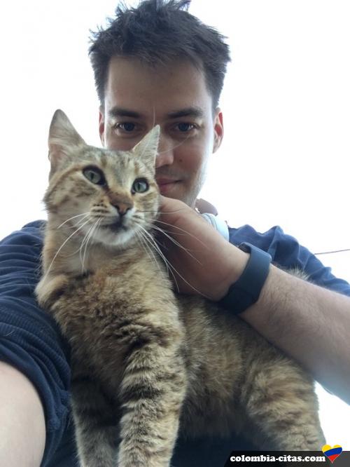 saymon - date a Colombian, 100% free saymon