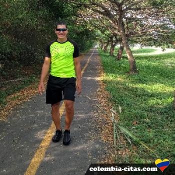 roro82 - date a Colombian, 100% free roro82