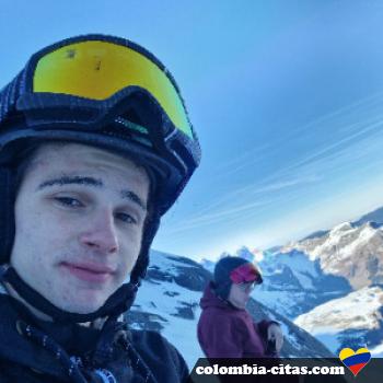 robin2911 - date a Colombian, 100% free robin2911